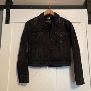 Levi’s black denim jacket